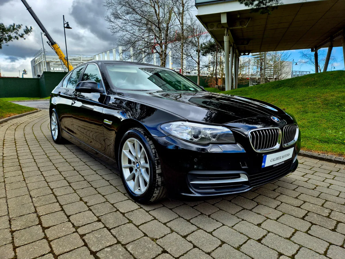 152 BMW 5-Series SE Automatic