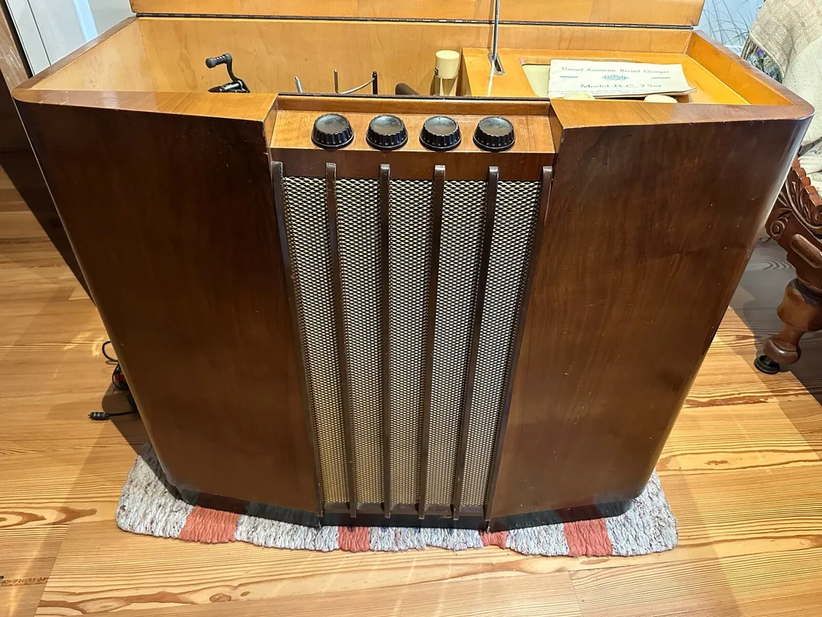 Old radio record player
