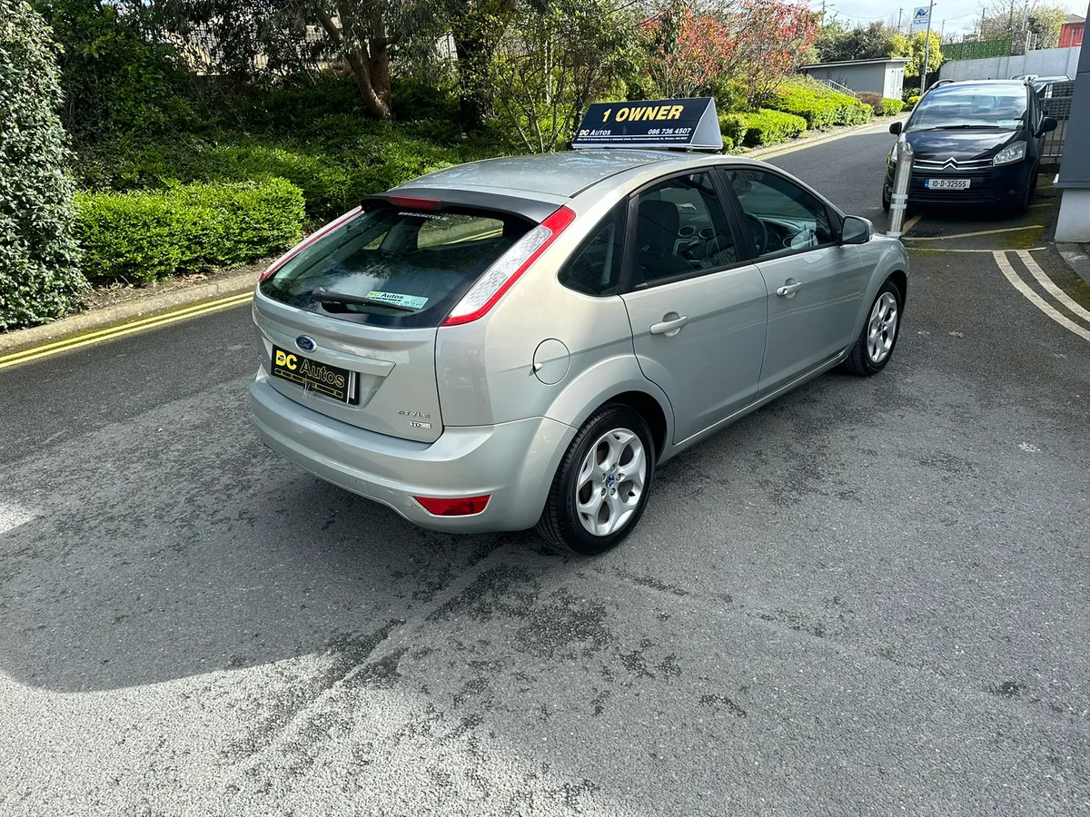 2011 FORD FOCUS STYLE