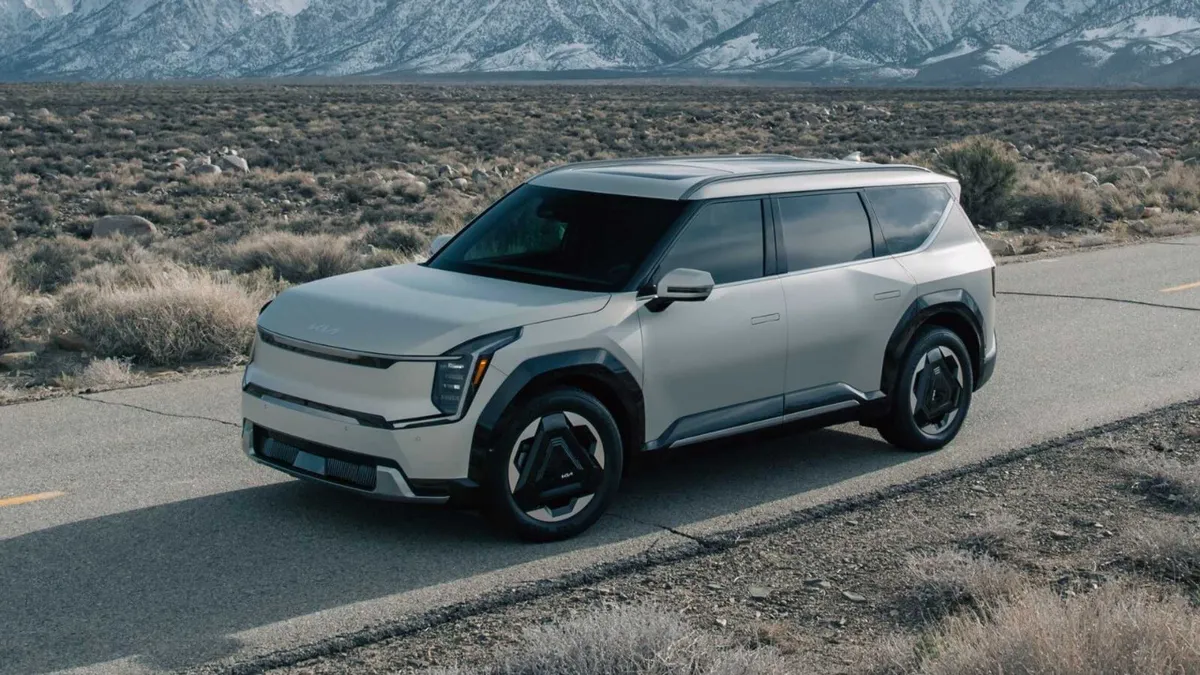 New KIA EV9/ 2025/ 7 Seater / Taxi Spec / Call NOW - Image 3