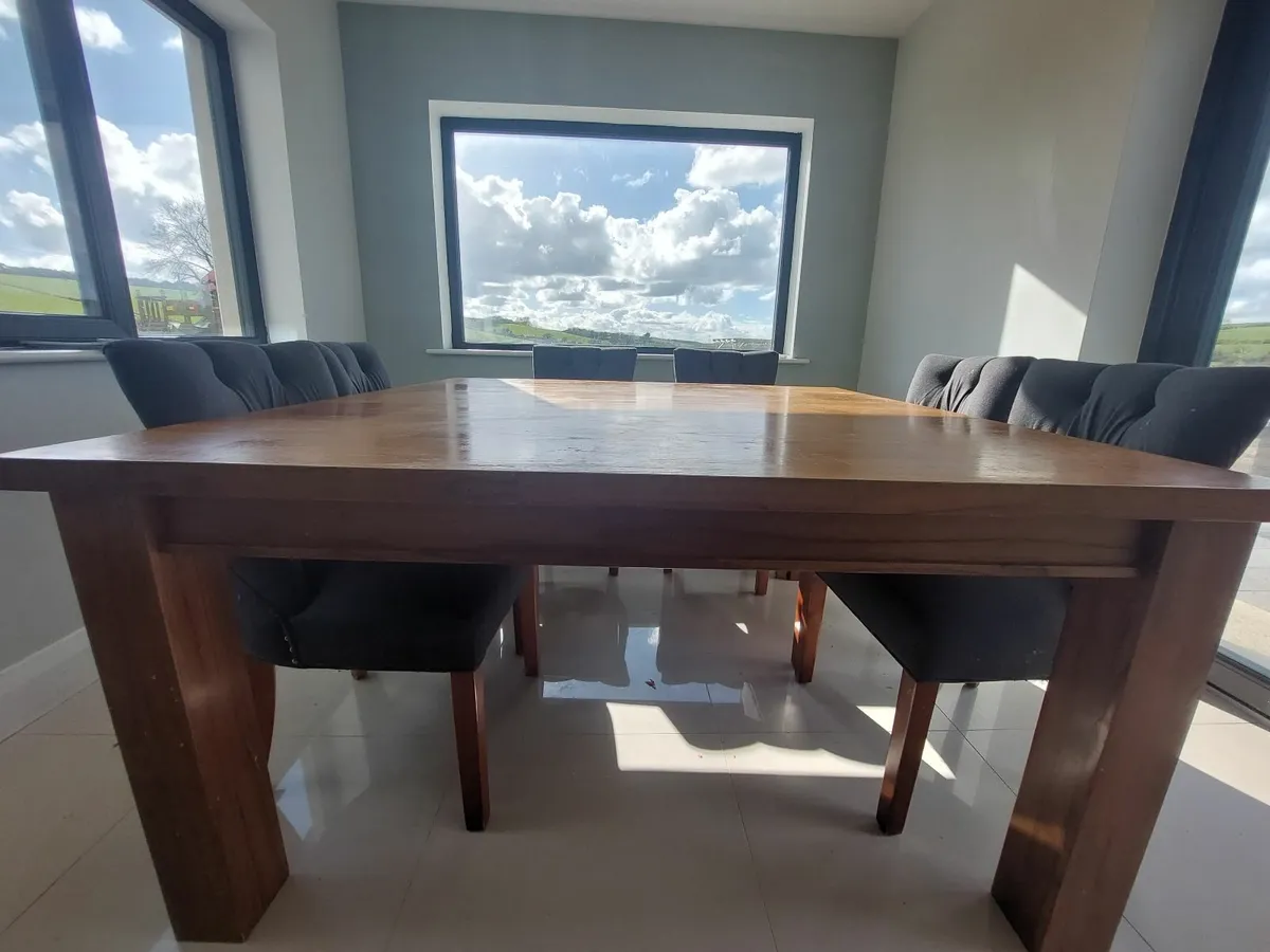 Dining Room Table - Image 1