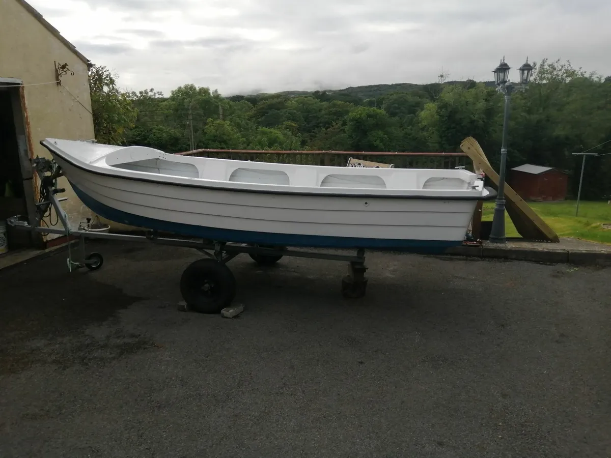 Boat for sale - Image 1