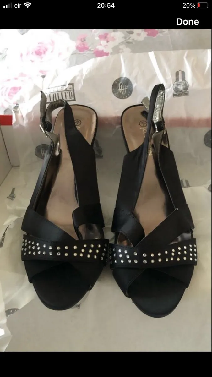 Ladies new shoes size 7 €15