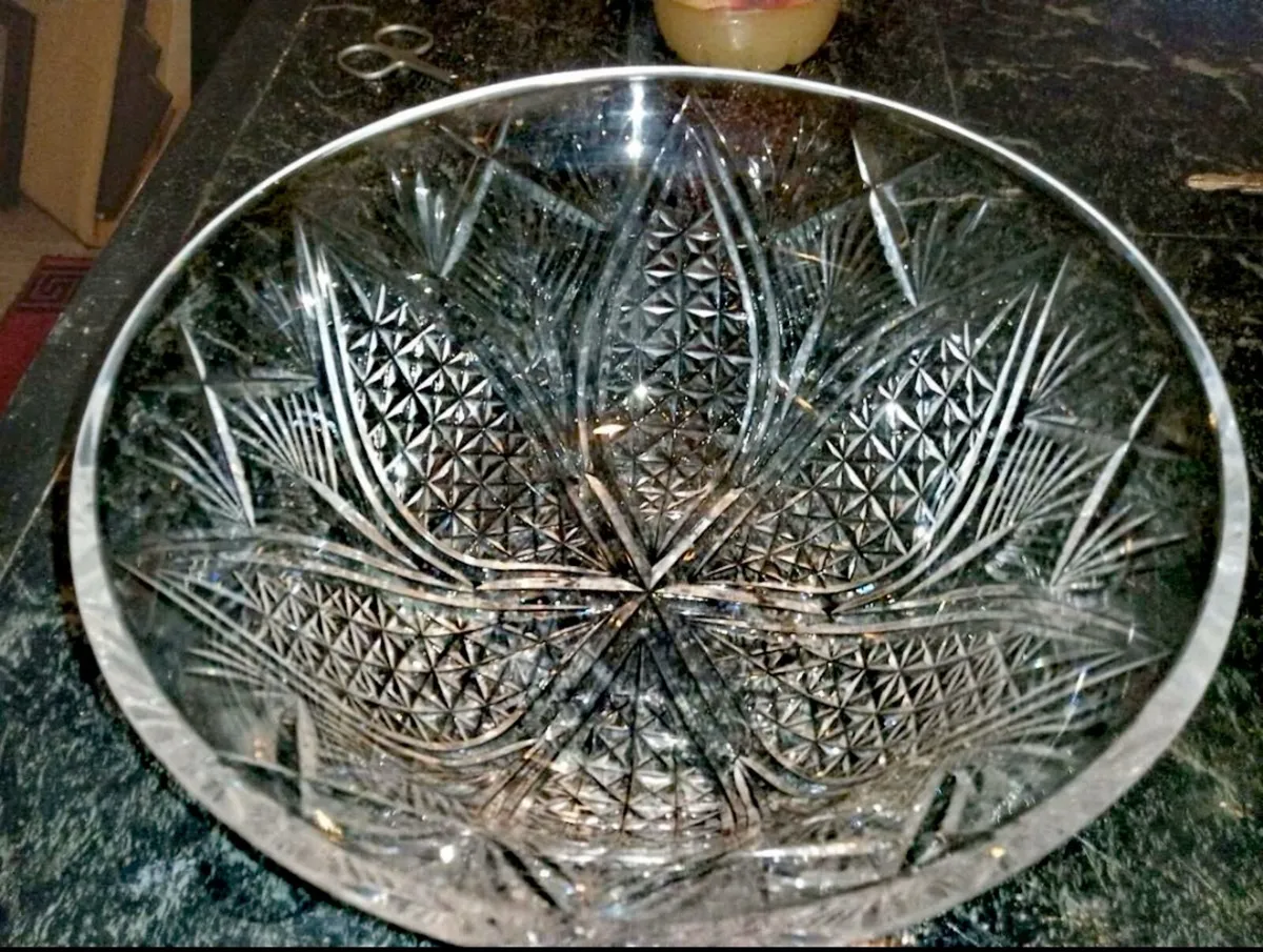 Large vintage Waterford crystal bowl - Image 1
