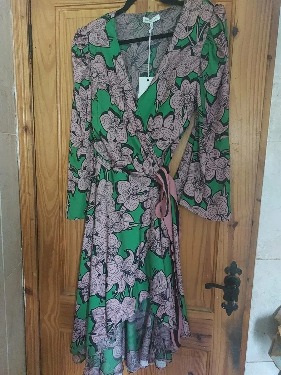Floral wrap dress with tags (free post)