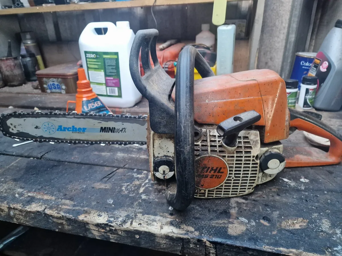 Stihl MS210 chainsaw