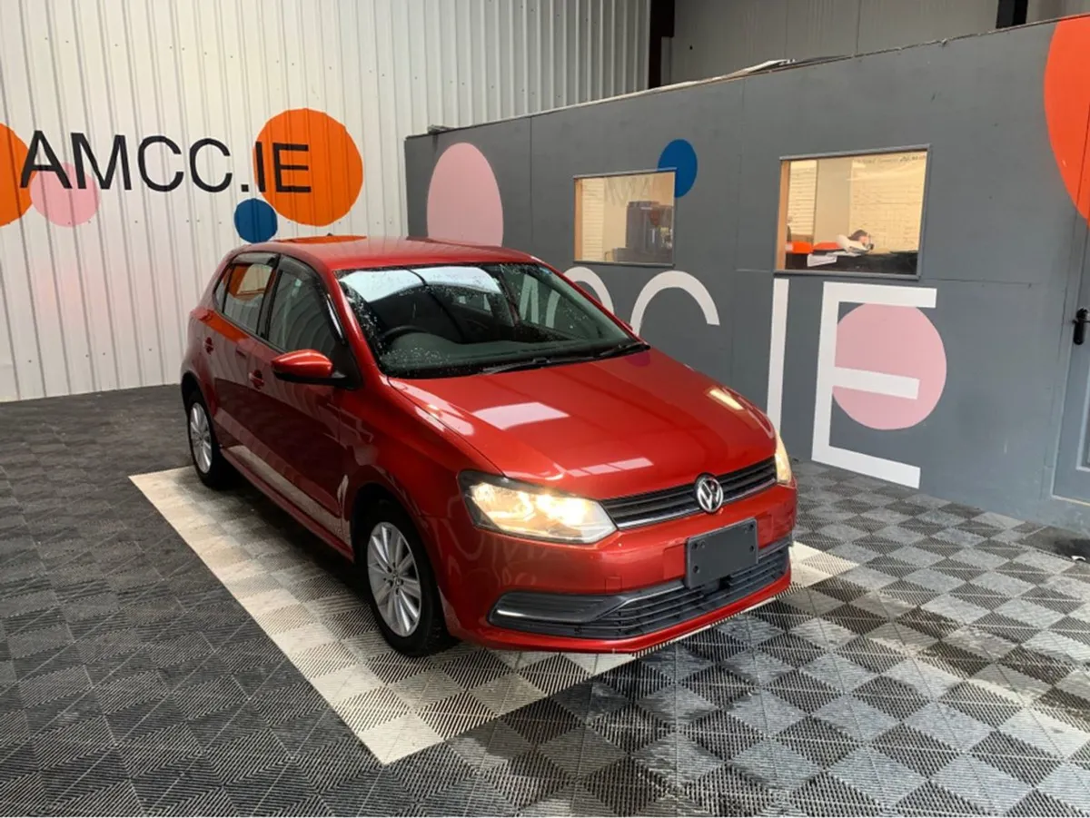 Volkswagen Polo TSI Comfort Line/65k Kms/digital