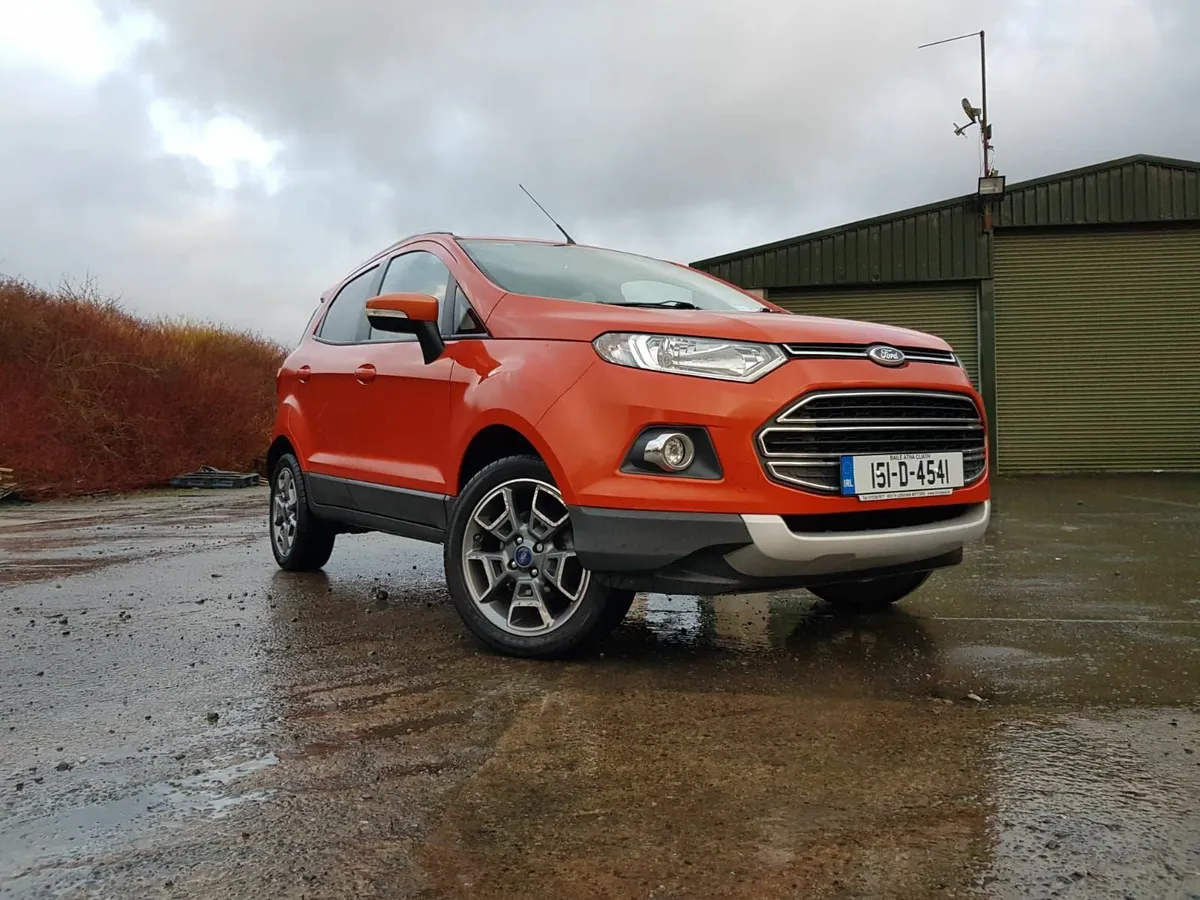 Ford EcoSport 2015 ** VERY LOW MILEAGE**