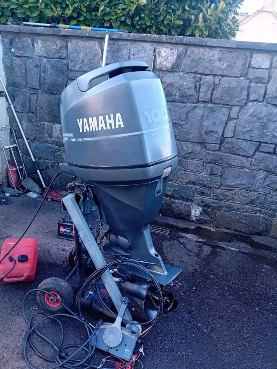Yamaha 100hp 4stroke outboard engine - Image 1
