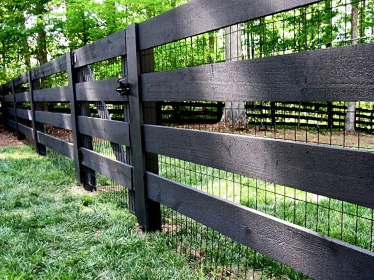 Fence paint