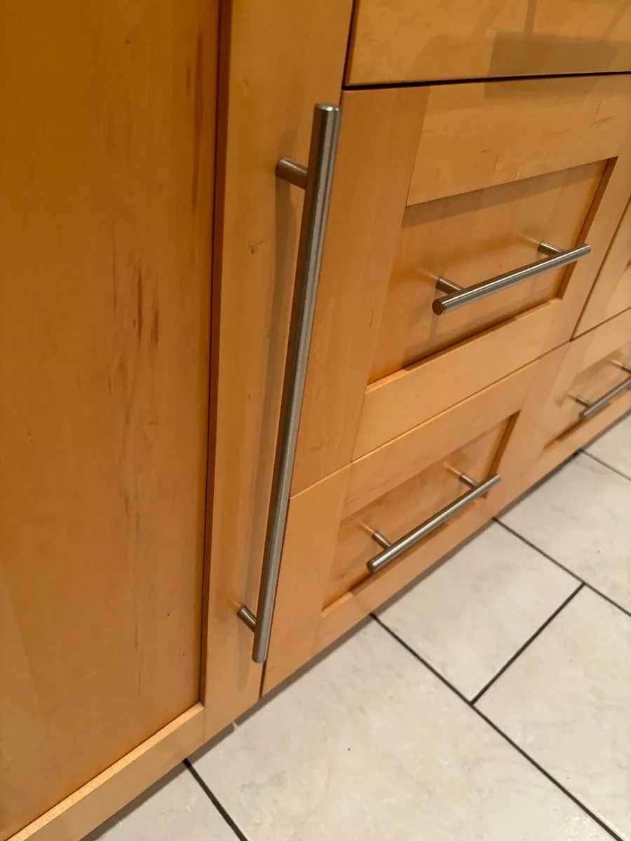 Kitchen door handles for sale in Co. Kilkenny for €50 on DoneDeal