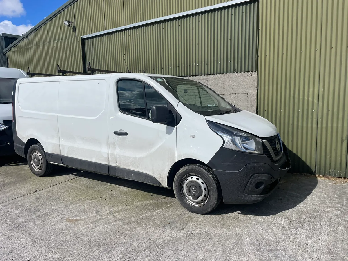 172 Nissan nv300 1.6 diesel for dismantling