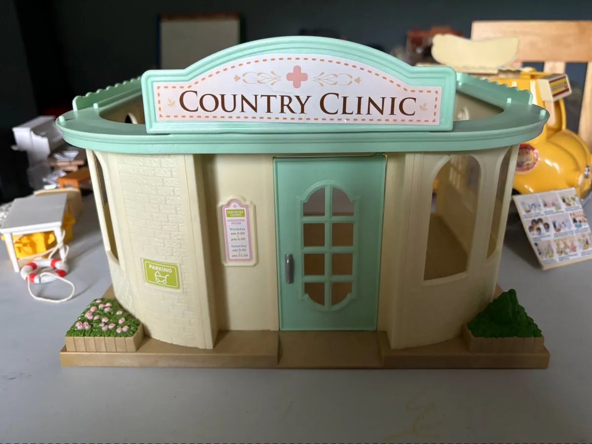 Sylvanian Families Country Clinic