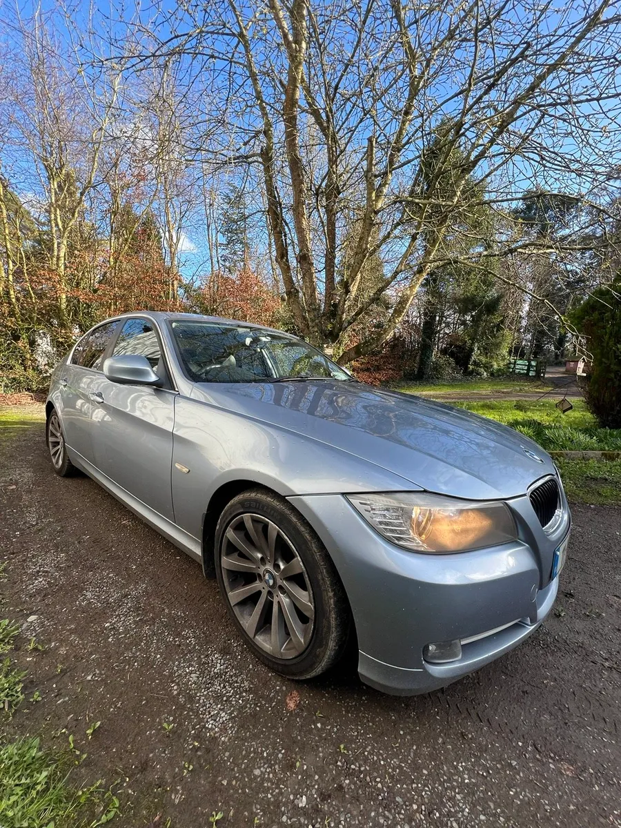 BMW 318D Exclusive Edition