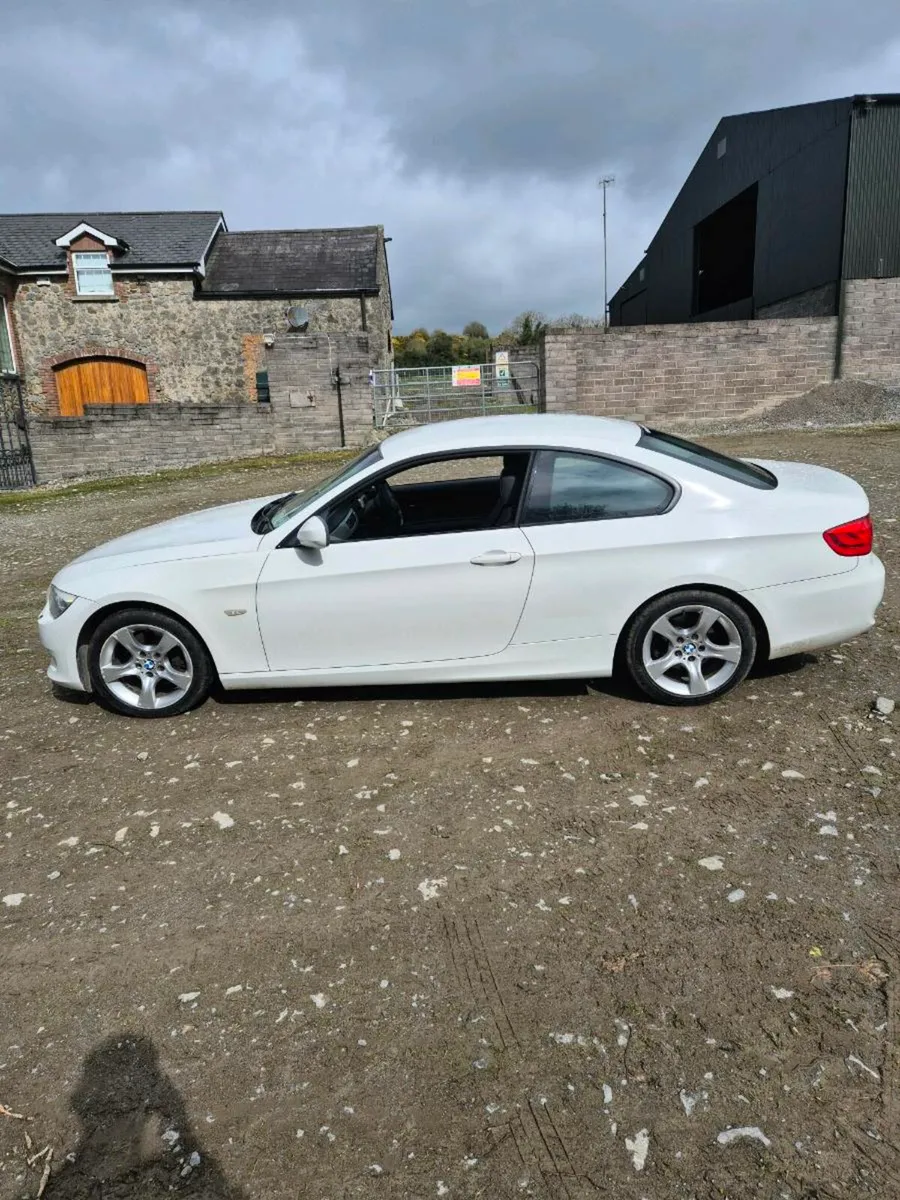 White BMW 3 Series Coupe