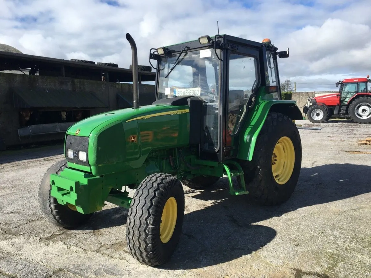 John Deere 3200