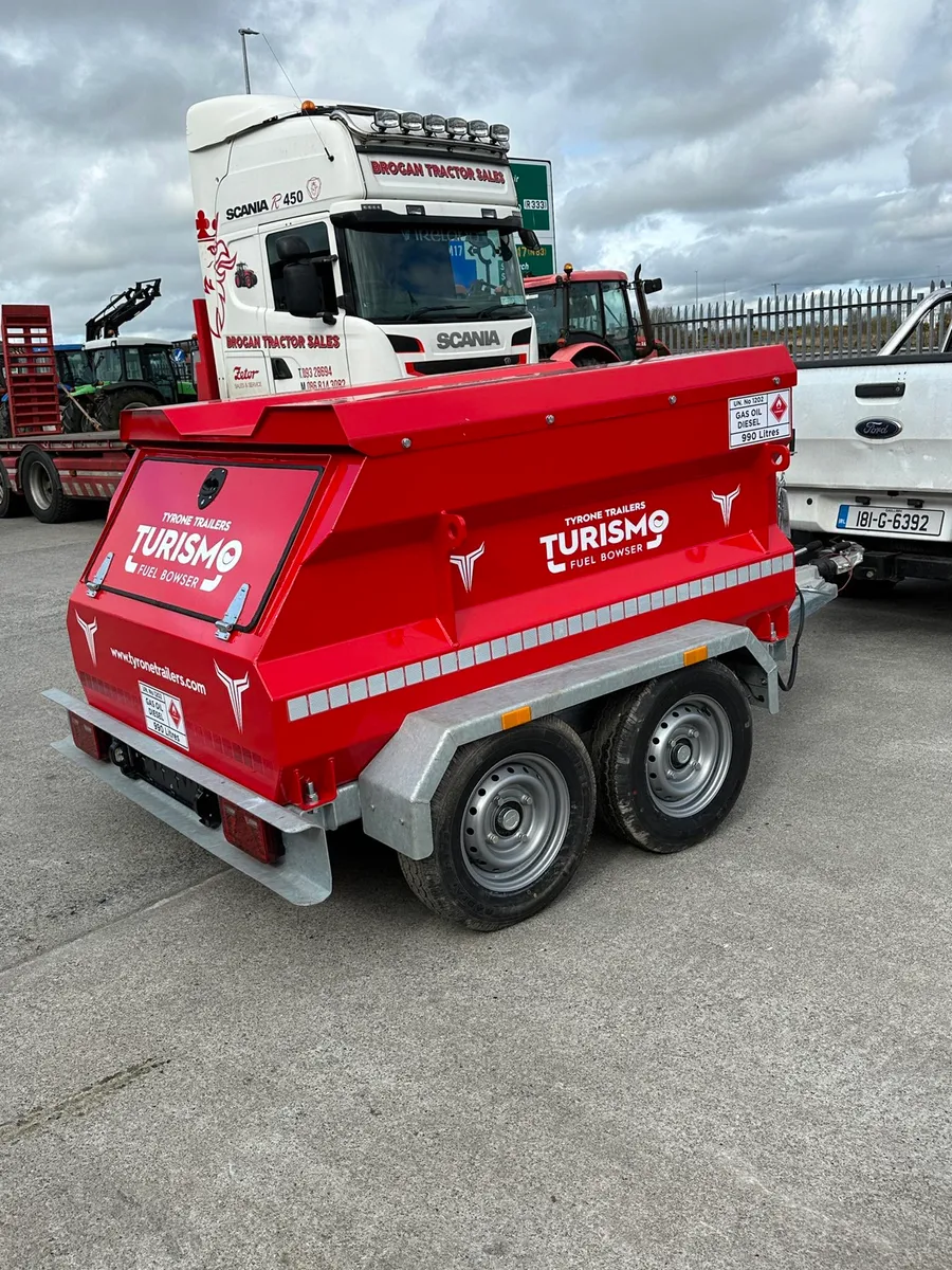 New Tyrone Turismo fuel bowser - Image 2