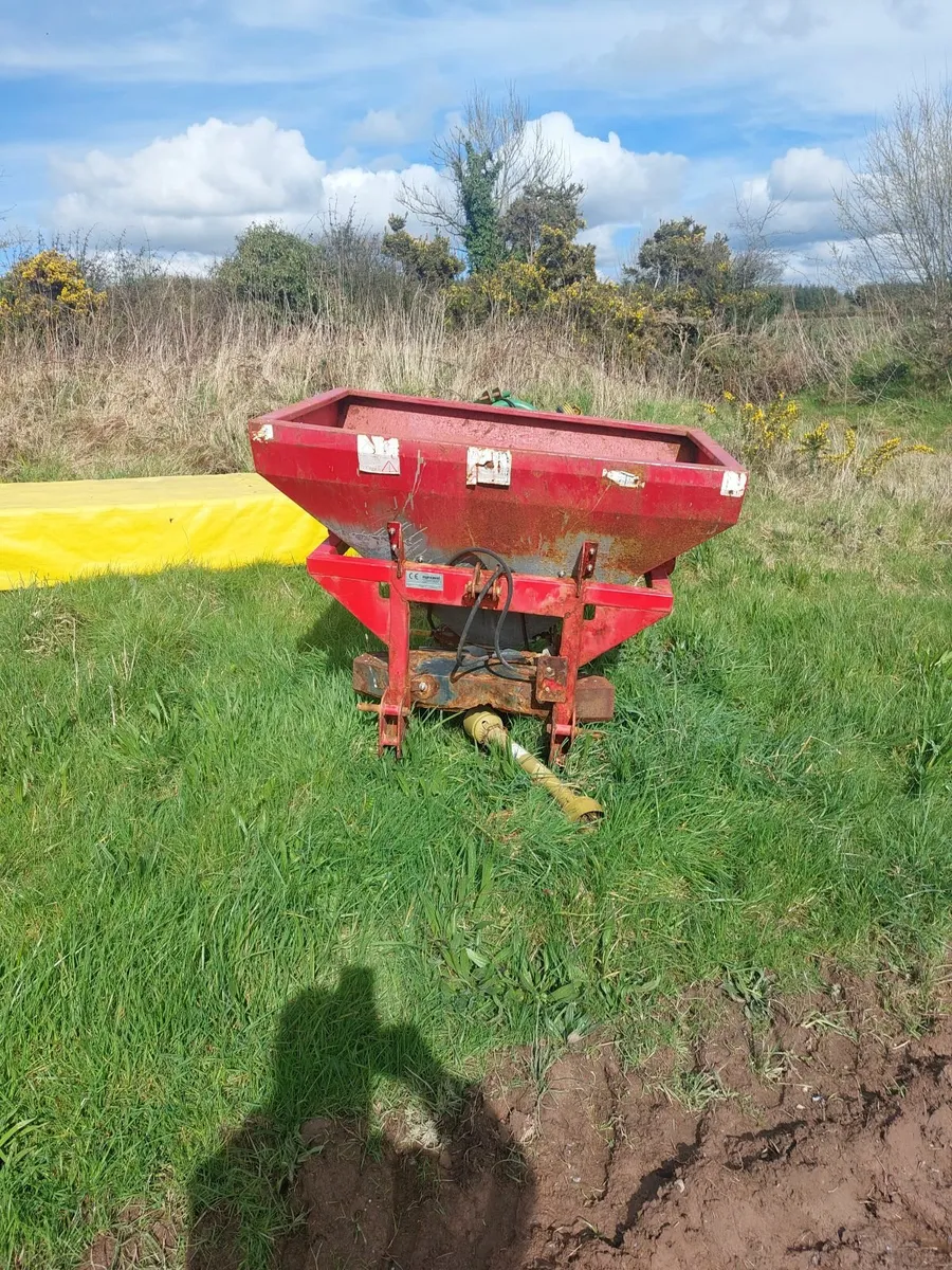 Agrional Manure Spreader for sale in Co. Tipperary for €550 on DoneDeal