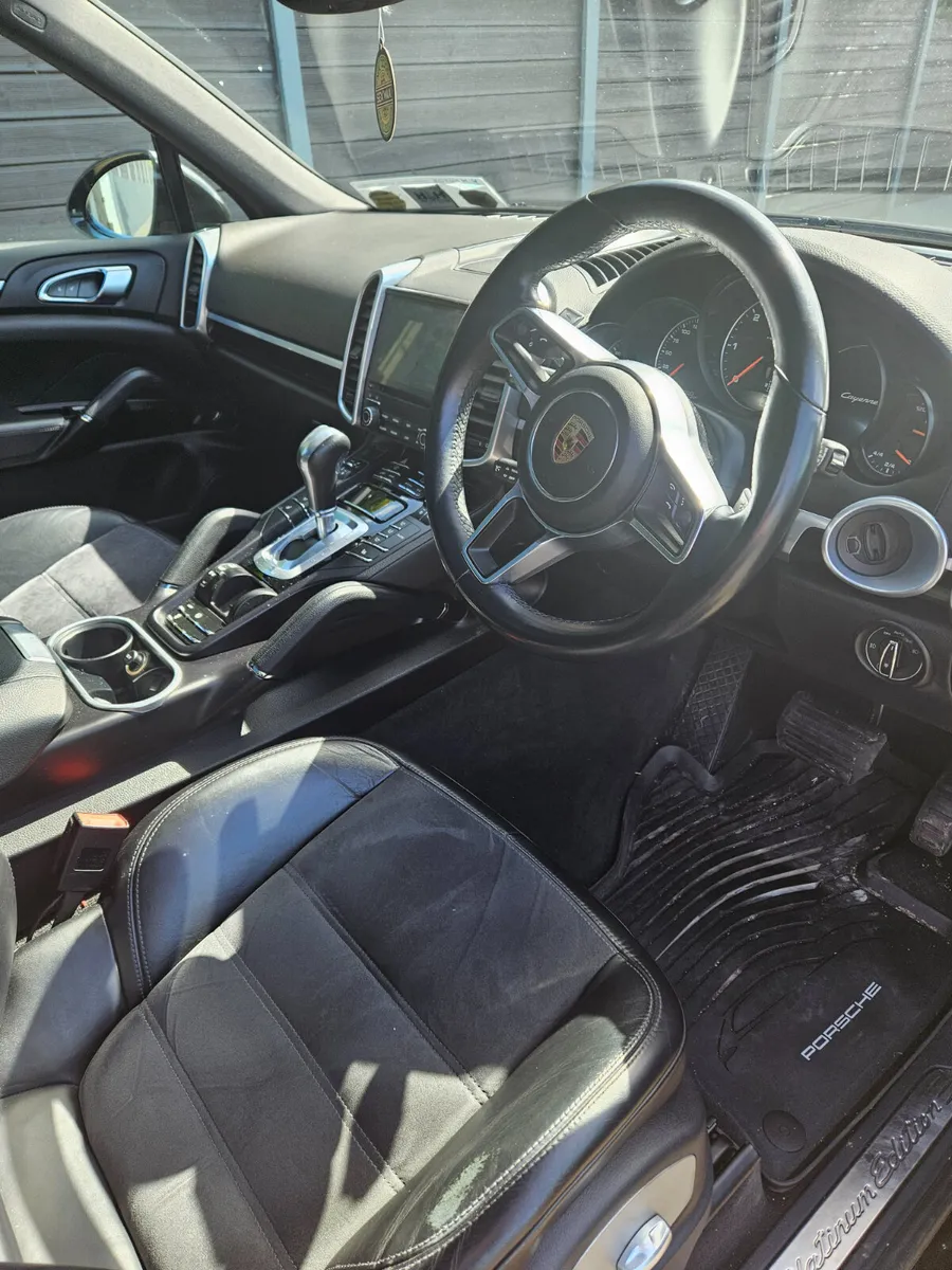 Porsche Cayenne 2017 - Image 3