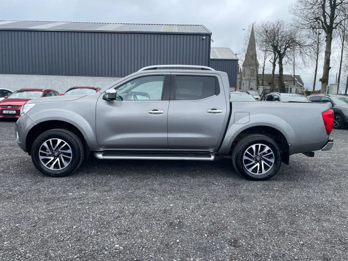 Nissan Navara Crew Cab - Image 1