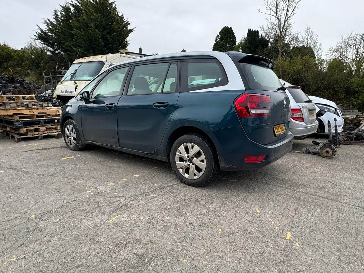 Breaking 2020 CITREON c4 grand spacetourer - Image 4
