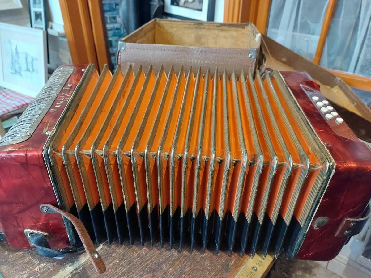 Accordian - Image 2