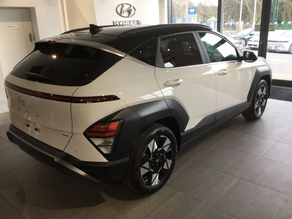 Hyundai Kona Elegance Hybrid- Two Tone - - Image 2