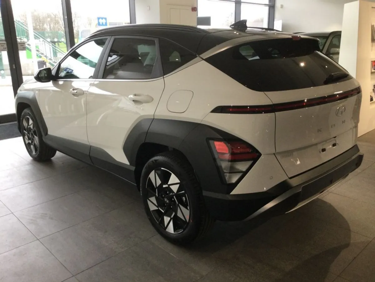 Hyundai Kona Elegance Hybrid- Two Tone - - Image 3