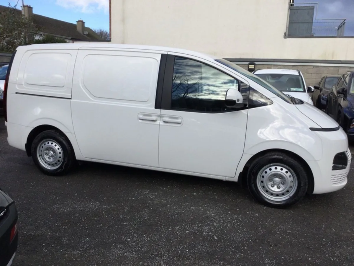 Hyundai Staria Staria VAN 5DR - Twin Sliding Door - Image 2