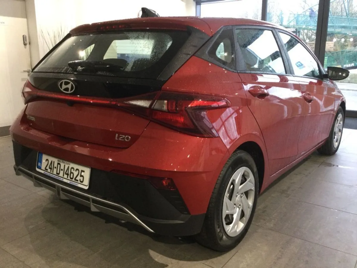 Hyundai i20 i20 Classic - New Model - Mega Spec - - Image 3