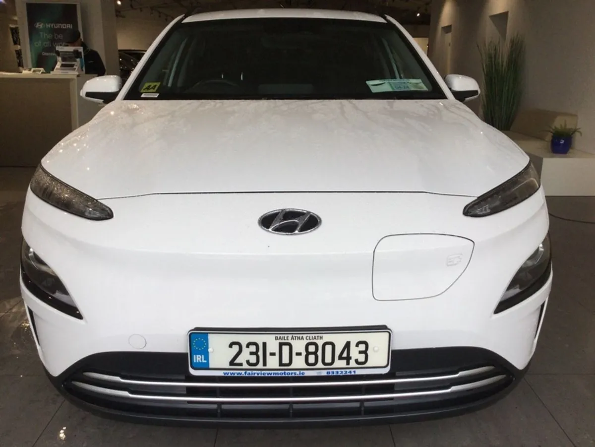 Hyundai Kona Kona EV Executive 39 kWh - Demo - On - Image 4
