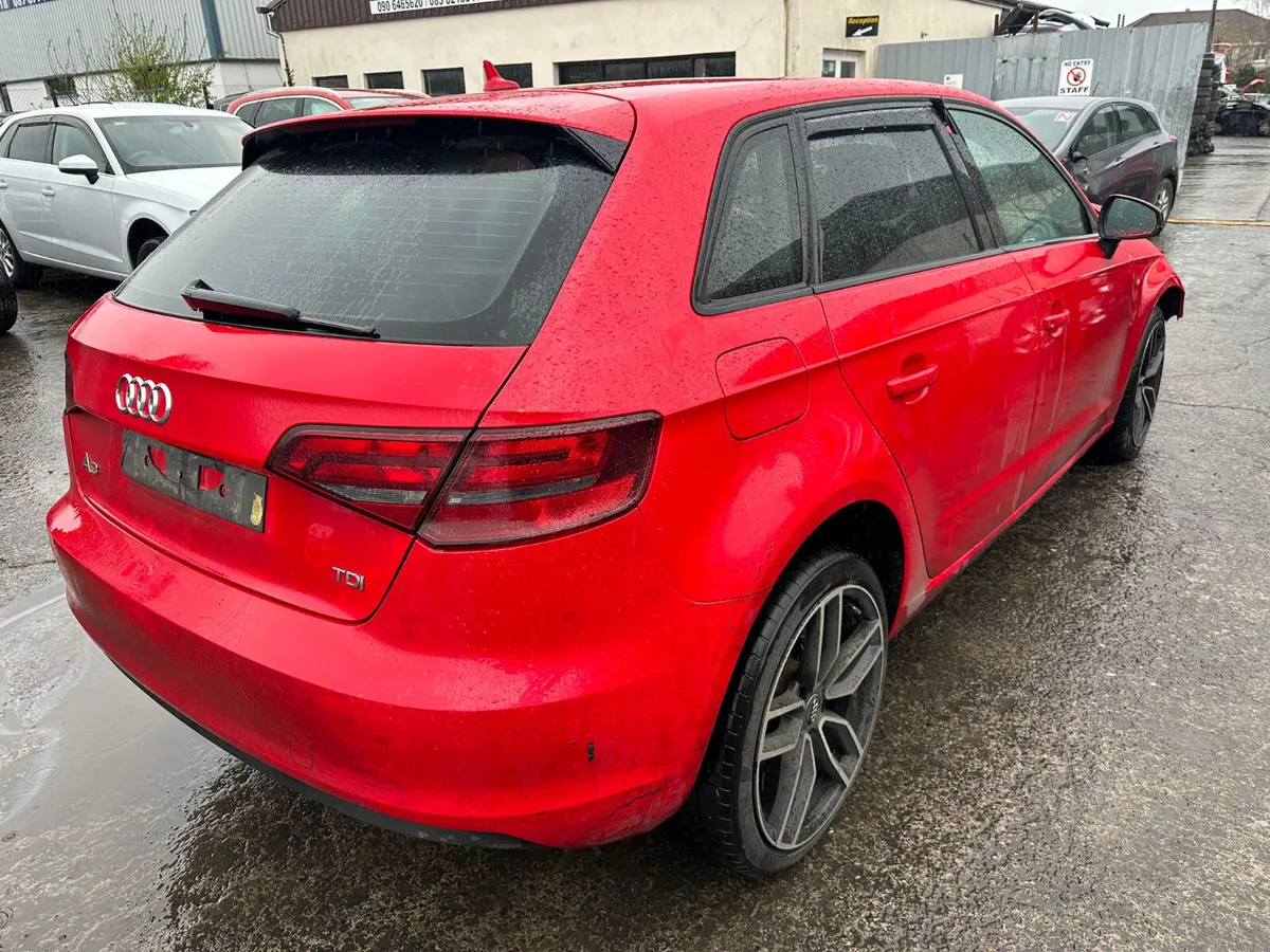 14 AUDI A3  2.0 TDI (CRL) FOR BREAKING - Image 3
