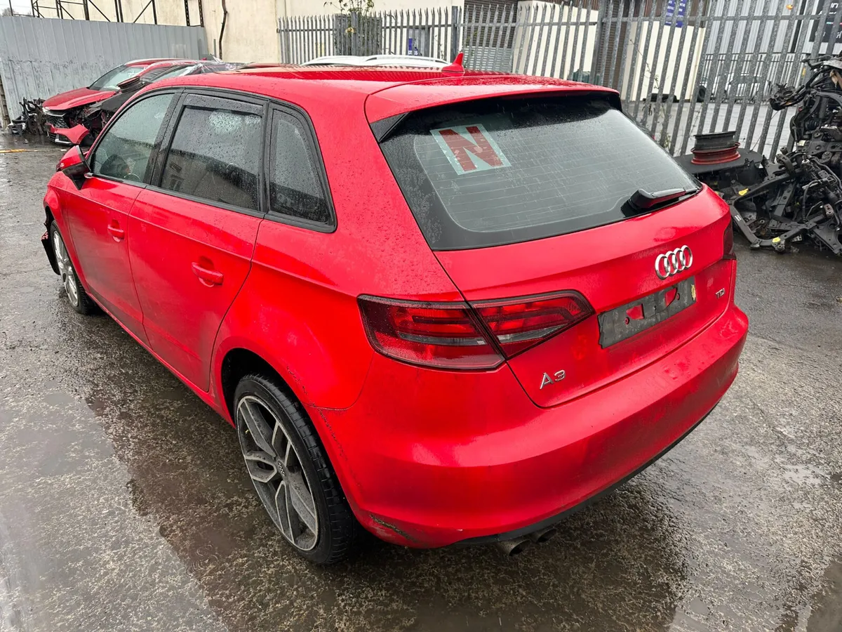 14 AUDI A3  2.0 TDI (CRL) FOR BREAKING - Image 4