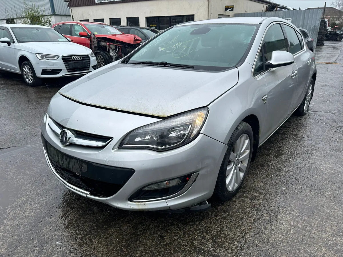 13 OPEL ASTRA 2.0 D FOR BREAKING - Image 1