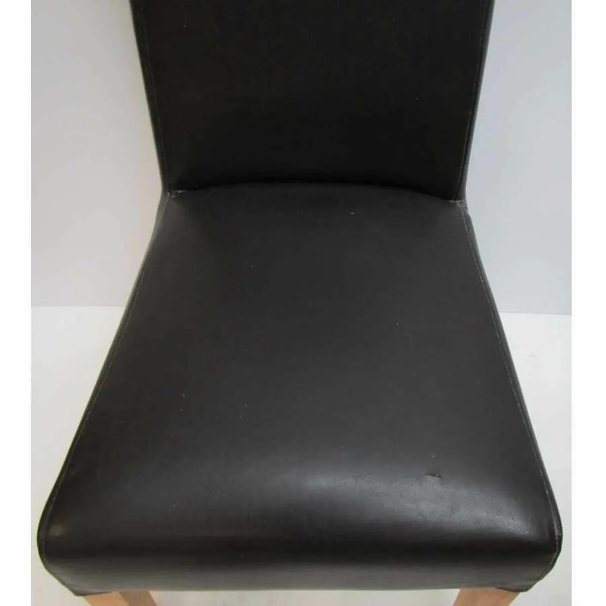 Extending table and 6 chairs. 0880 for sale in Co. Dublin for €350 on