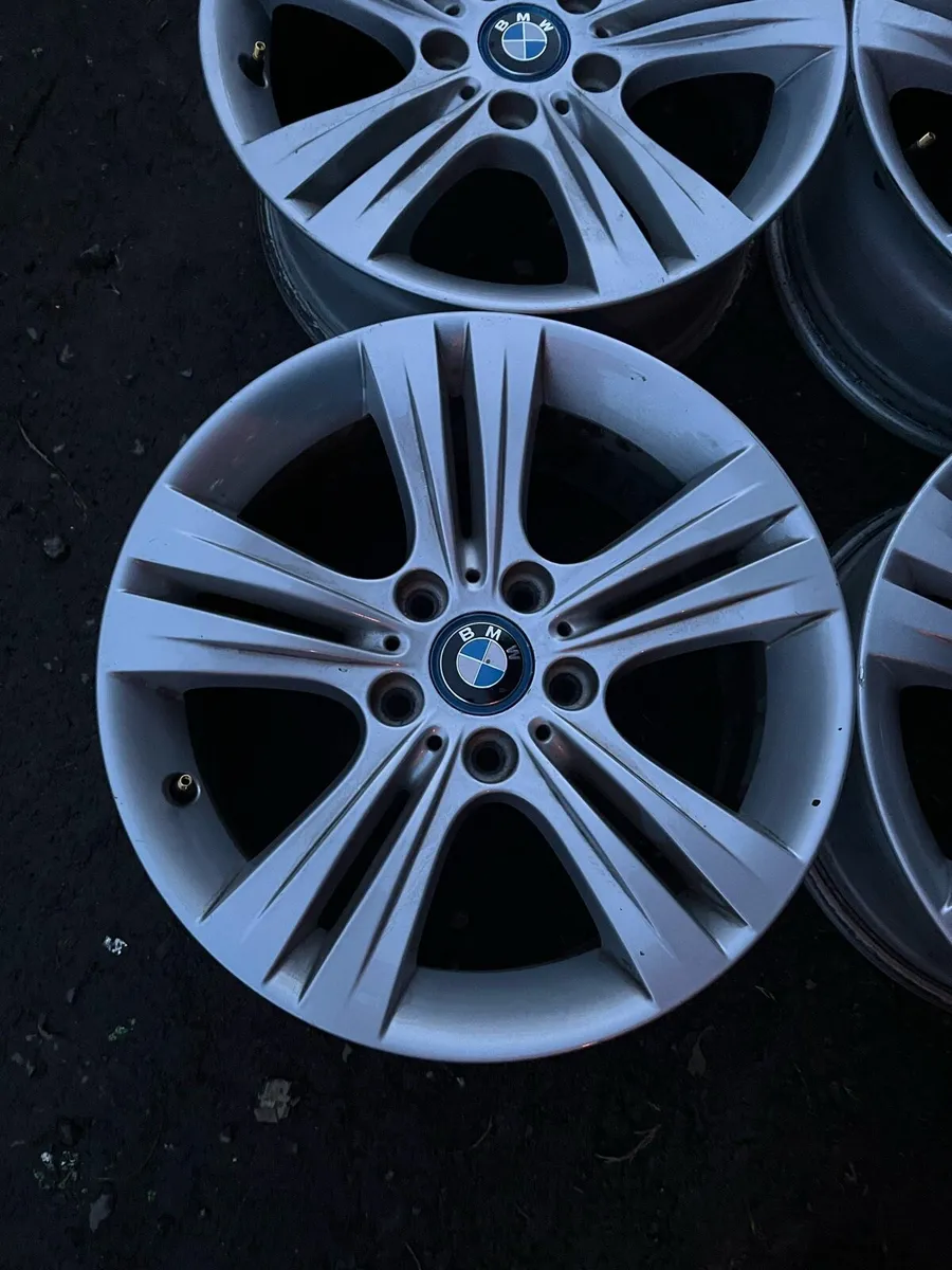 17’ Genuine BMW 5x120 alloy wheels for sale in Co. Dublin for €160 on