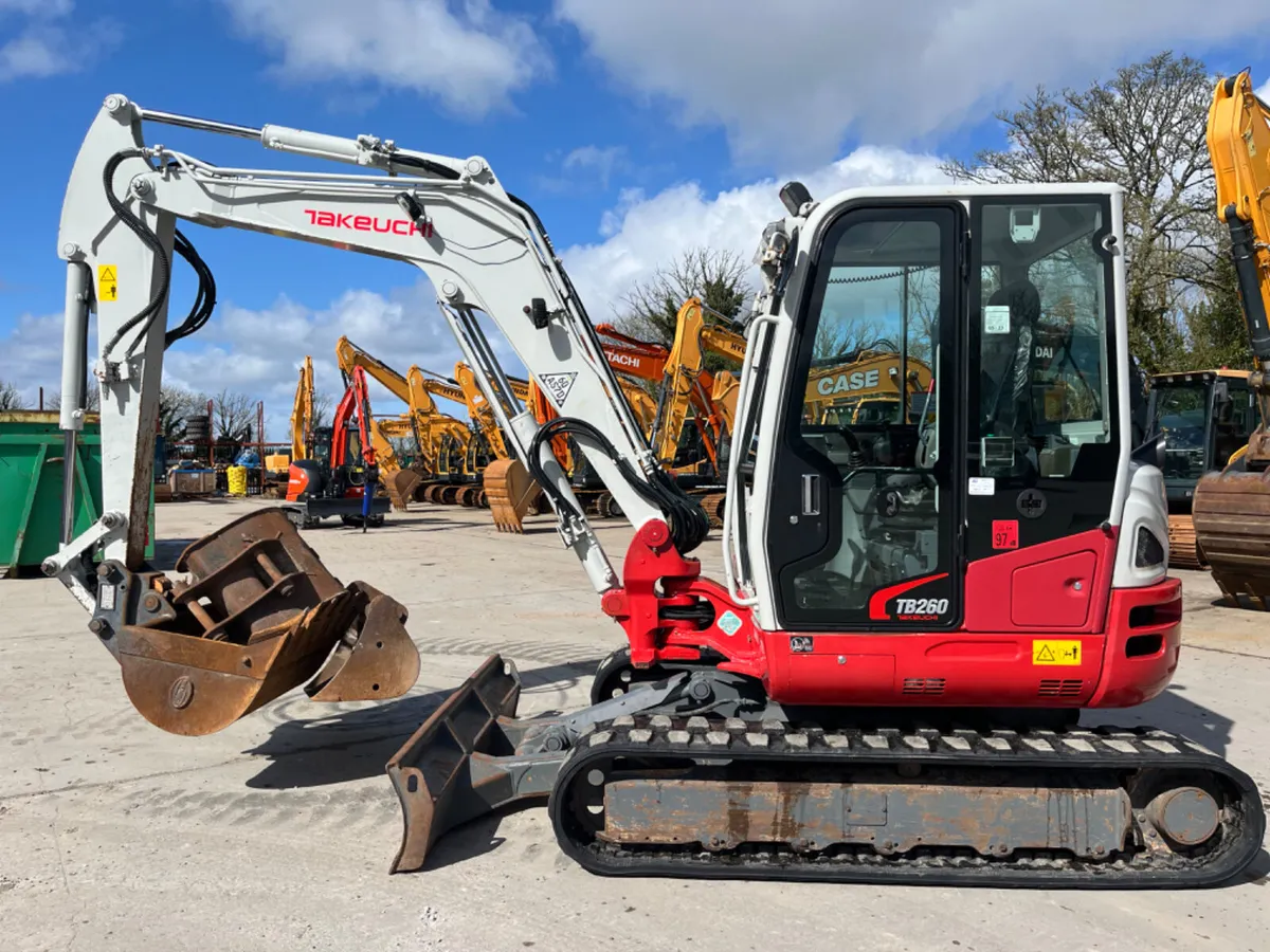 Takeuchi TB260 - Image 1