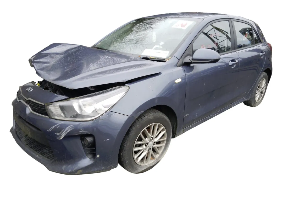 2018 KIA RIO For Breaking/Dismantling - Image 1