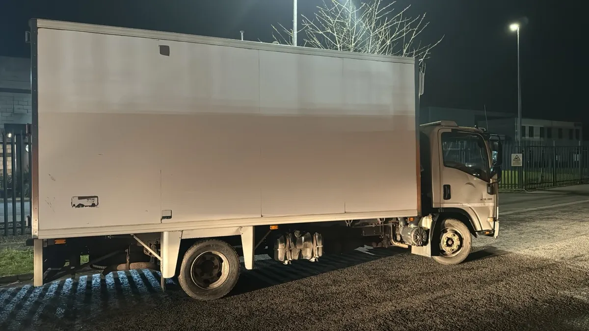 Isuzu NN NPR grafter wanted - Image 4