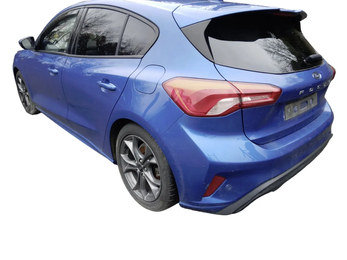 2020 FORD FOCUS ST LINE  For Breaking/Dismantling - Image 3