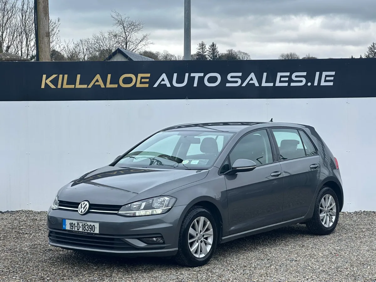 VOLKSWAGEN GOLF TRENDLINE 1.0 TSI MANUAL 5SPEED 85 - Image 3