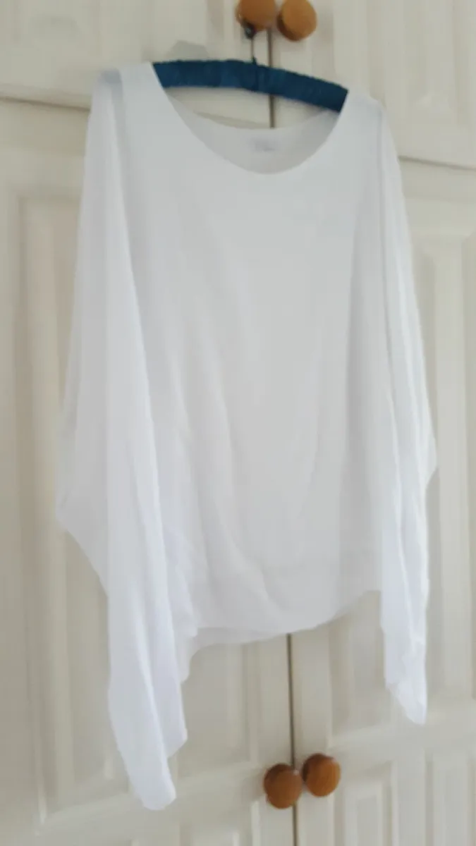 Kimono White Top for sale in Co. Clare for €12 on DoneDeal