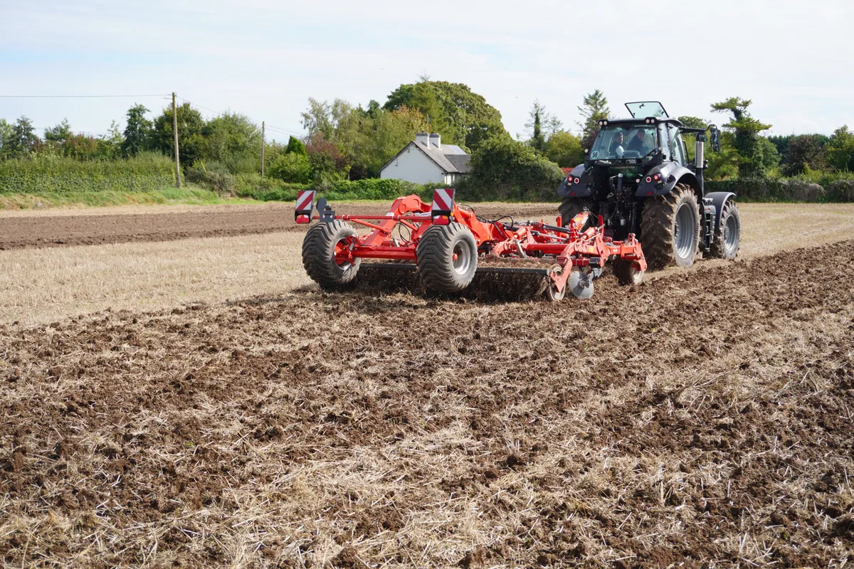 KUHN CULTIMER Stubble Cultivator - Image 3