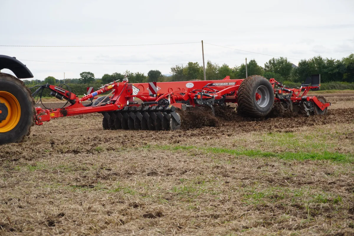 KUHN PERFORMER DEEP DISC & TINE CULTIVATOR - Image 1