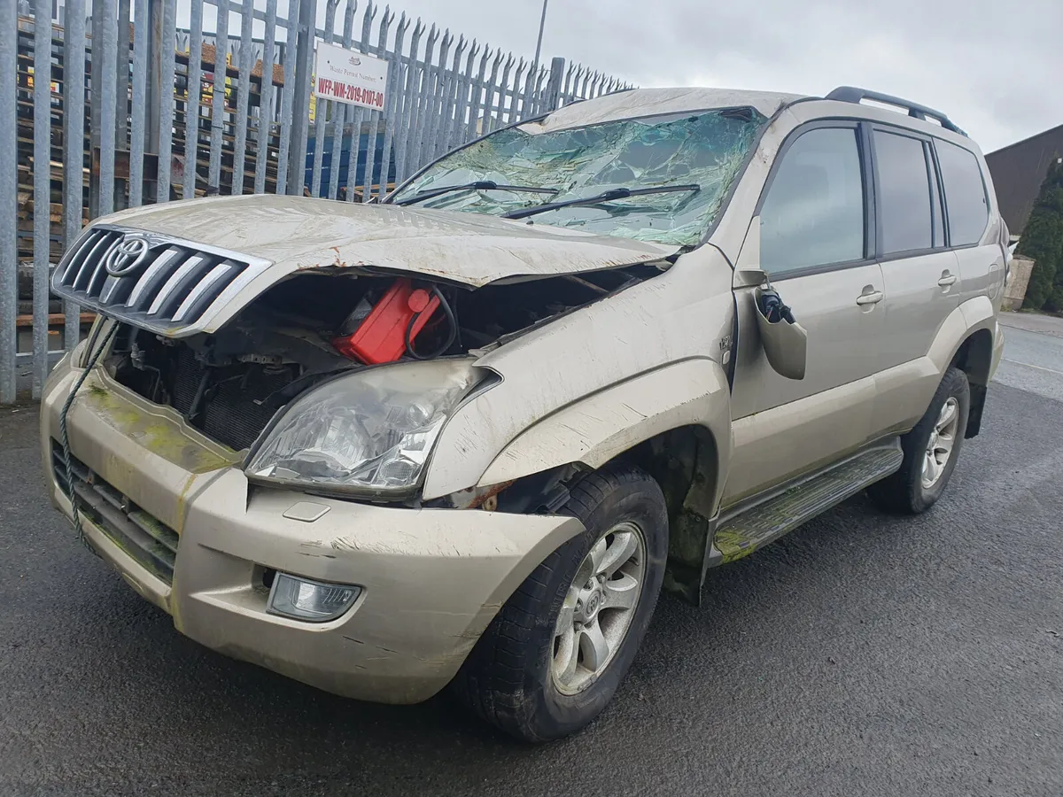 04 TOYOTA LANDCRUISER  3.0 D-4D FOR BREAKING - Image 1
