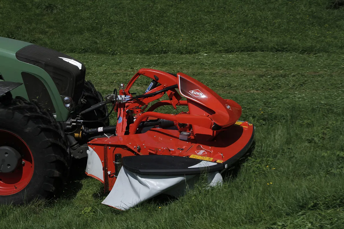 KUHN - FC 3125D- FF Front Mower Conditioner - Image 2