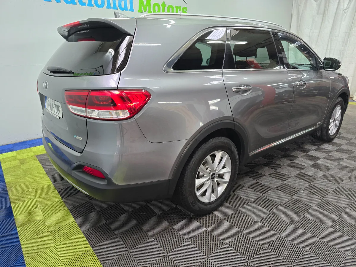 2017 Kia Sorento Platinum 2.2 CDRI AWD - Image 4