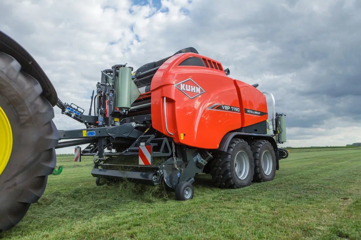 VBP 7190 - Variable Baler-Wrapper Combination