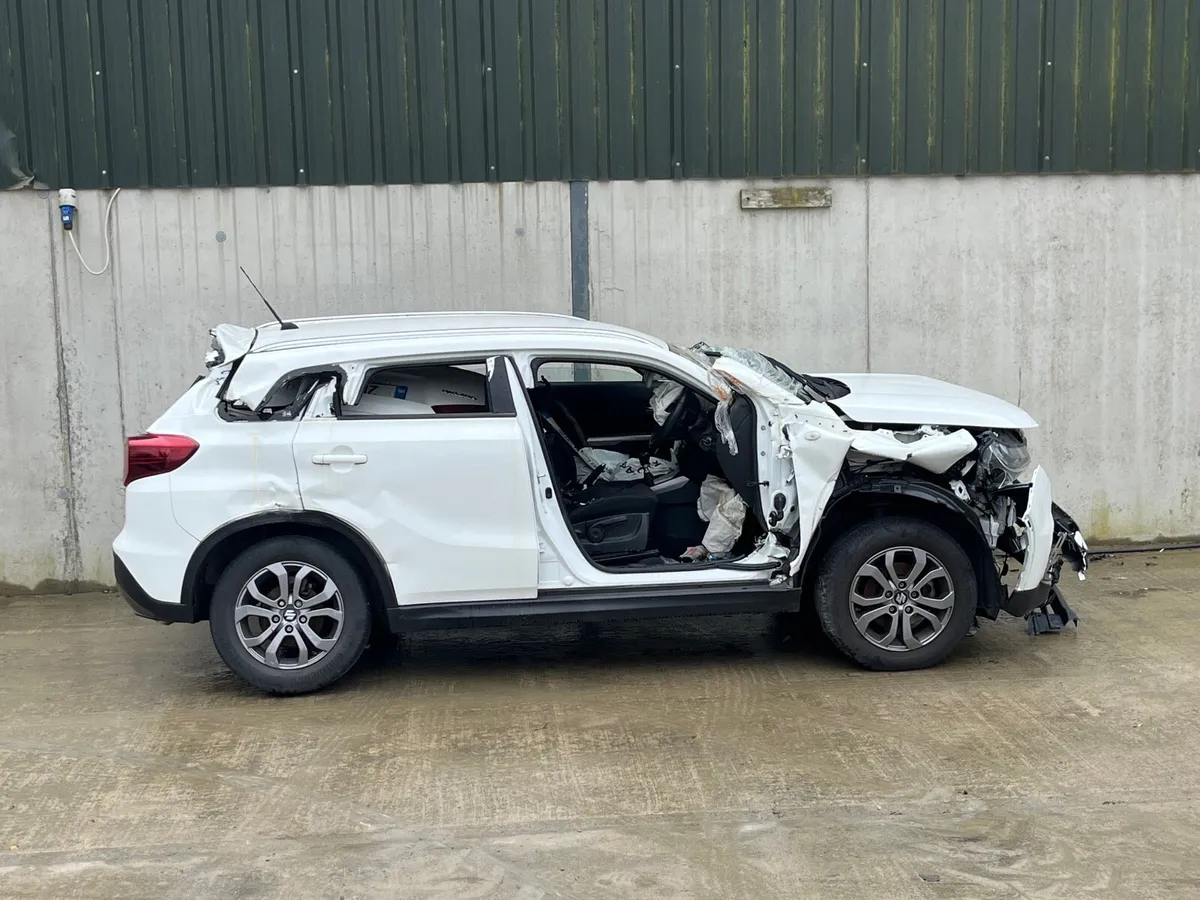 2021 Suzuki Vitara parts - Image 2