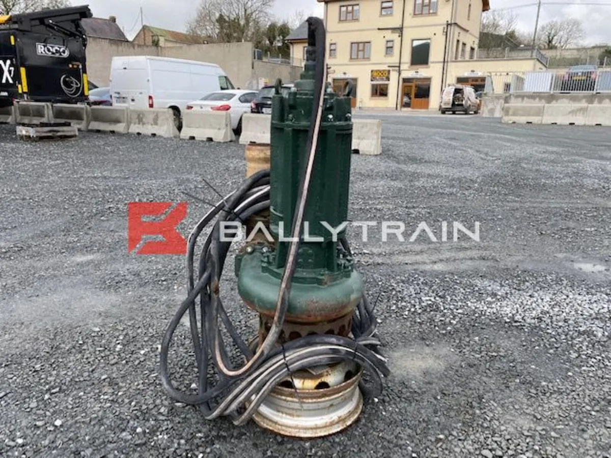 Submersible Pump - Image 2
